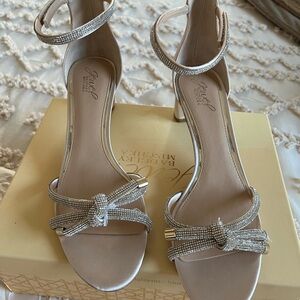 Badgley Mischka Glittering Silver Bow Heels